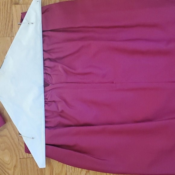 Formal or 2 Piece Gown - Picture 4 of 6